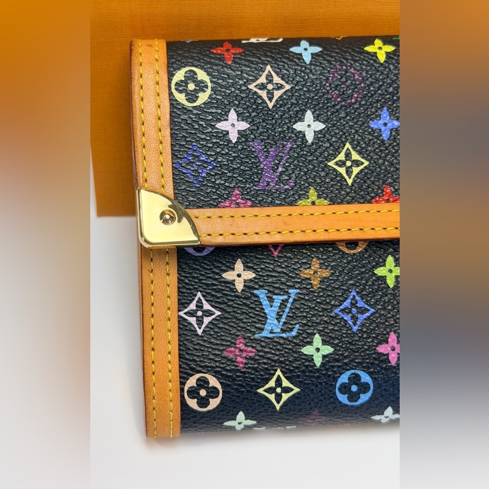 Louis Vuitton Takashi Murakami Porte Tresor Multicolor International Wallet - Picture 4 of 16
